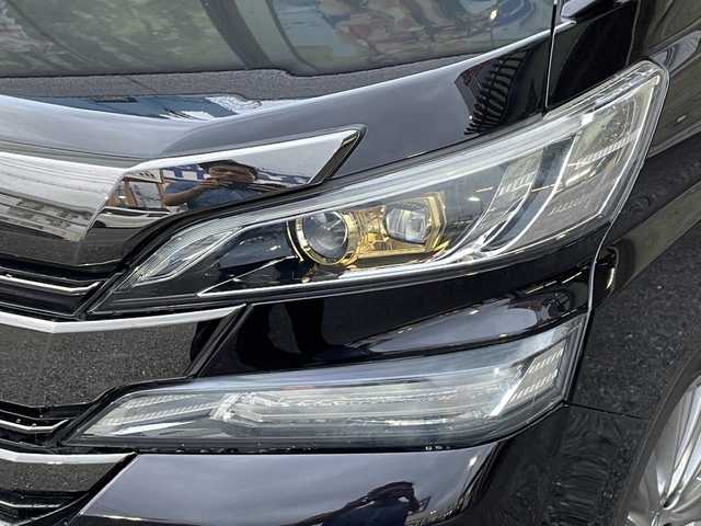 トヨタ ヴェルファイア Z Aエディション ゴールデンアイズ 福島県 2017(平29)年 5.1万km バーニングブラッククリスタルシャインガラスフレーク 純正10インチナビ/フルセグ/バックカメラ/スマートキー/3列シート/両側パワースライドドア/ウォークスルー/オートライト/電動リアゲート/純正フロアマット/盗難防止装置/ETC/Bluetooth/純正フロントエアロ/スマートキー/ハーフレザーシート/LEDヘッドライト