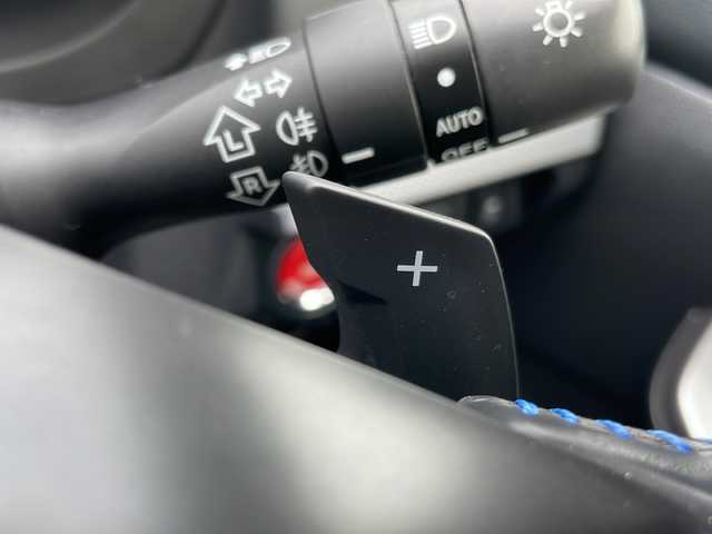 スバル レヴォーグ 1．6GT－S アイサイト 岩手県 2015(平27)年 5.2万km クリスタルホワイトP ワンオーナー/純正SDナビ/AM/FM/CD/DVD/Bluetooth/フルセTV/サイド/バックカメラ/ビルトインETC/ドライブレコーダー/クルーズコントロール/衝突被害軽減ブレーキ/レーンキープアシスト/横滑り防止装置/アイドリングストップ/パワーシート/オートライト/オートハイビーム/LEDヘッドライト/フォグランプ/スマートキー/プッシュスタート/電動格納ミラー/純正18インチAW/純正フロアマット/純正ドアバイザー/保証書
