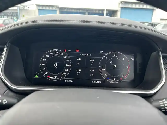 ランドローバー レンジローバースポーツ HSE 滋賀県 2018(平30)年 4.1万km サントリーニ・ブラック スライディングパノラミックルーフ　/黒革　/・前席パワーシート　/・前席シートヒーター　/電子制御エアサスペンション　/ＨＵＤ　/ＡＣＣ　/ＢＳＭ　/ＬＫＡ　/純正ナビ（ＣＤ／ＢＴ／ＤＴＶ／ＣａｒＰｌａｙ）/３６０°カメラ/電動リアゲート/コーナーセンサー/純正20インチAW