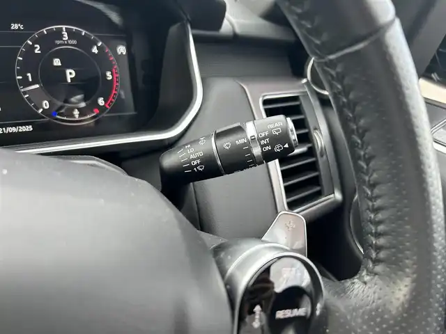 ランドローバー レンジローバースポーツ HSE 滋賀県 2018(平30)年 4.1万km サントリーニ・ブラック スライディングパノラミックルーフ　/黒革　/・前席パワーシート　/・前席シートヒーター　/電子制御エアサスペンション　/ＨＵＤ　/ＡＣＣ　/ＢＳＭ　/ＬＫＡ　/純正ナビ（ＣＤ／ＢＴ／ＤＴＶ／ＣａｒＰｌａｙ）/３６０°カメラ/電動リアゲート/コーナーセンサー/純正20インチAW