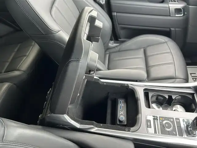 ランドローバー レンジローバースポーツ HSE 滋賀県 2018(平30)年 4.1万km サントリーニ・ブラック スライディングパノラミックルーフ　/黒革　/・前席パワーシート　/・前席シートヒーター　/電子制御エアサスペンション　/ＨＵＤ　/ＡＣＣ　/ＢＳＭ　/ＬＫＡ　/純正ナビ（ＣＤ／ＢＴ／ＤＴＶ／ＣａｒＰｌａｙ）/３６０°カメラ/電動リアゲート/コーナーセンサー/純正20インチAW