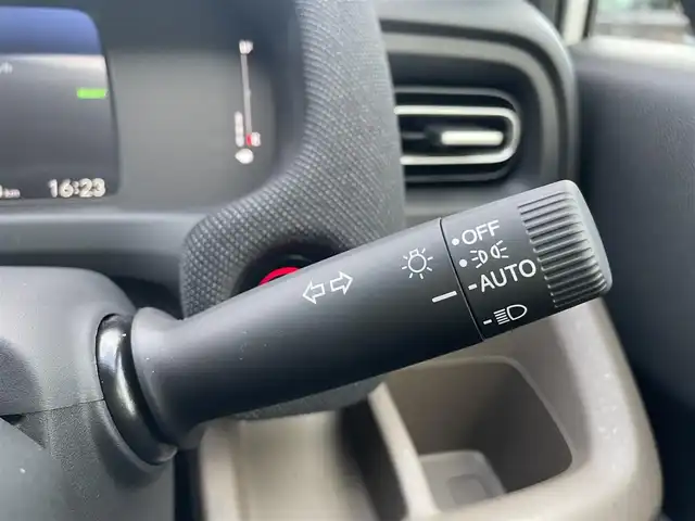 ホンダ フリード ハイブリット e:HEV AIR EX 石川県 2025(令7)年 0.1千km パール 登録済未使用車/4WD/ハイブリット/純正9型ナビ/フルセグTV/バックカメラ/LEDヘッドライト/両側パワースライドドア/ホンダセンシング/レーダークルーズ/スマートキー/プッシュスタート/保証書