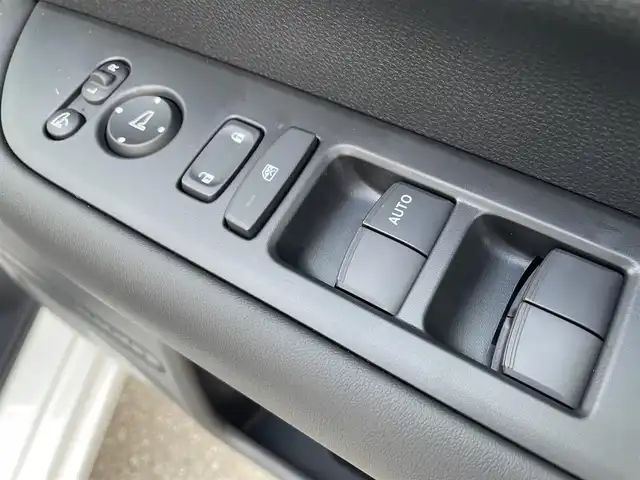 ホンダ フリード ハイブリット e:HEV AIR EX 石川県 2025(令7)年 0.1千km パール 登録済未使用車/4WD/ハイブリット/純正9型ナビ/フルセグTV/バックカメラ/LEDヘッドライト/両側パワースライドドア/ホンダセンシング/レーダークルーズ/スマートキー/プッシュスタート/保証書