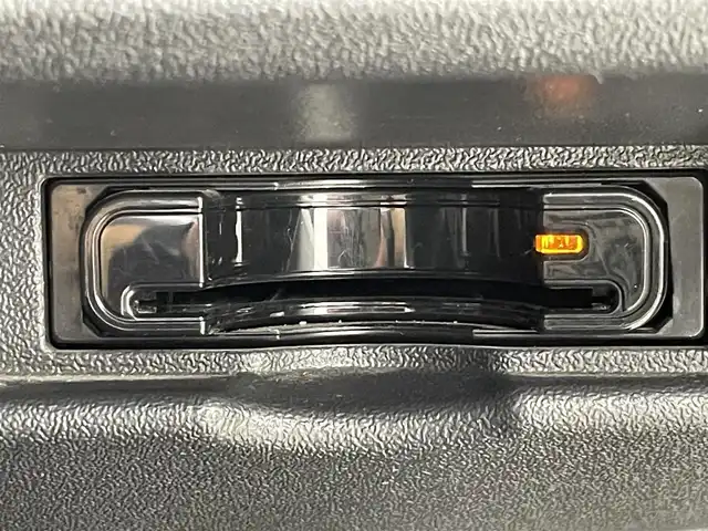 トヨタ ハイエース GL 群馬県 2018(平30)年 6.4万km ブラックマイカ 片側パワースライドドア/LEDヘッドライト/社外カロッツェリアHDDナビ（AVIC-RW801)/・CD/DVD/MSVUSB/Bluetooth/フルセグTV/社外カロッツェリア　フリップダウンモニター/バックカメラ/社外マフラーカッター/＝＝＝＝＝/片側パワースライドドア　フリップダウンモニター　ＨＤＤナビ　バックカメラ　ＬＥＤヘッドライト　スマートキー　ＥＴＣ　プリクラッシュセーフティ　レーンディパーチャーアラート　１８インチＡＷ　ローダウン