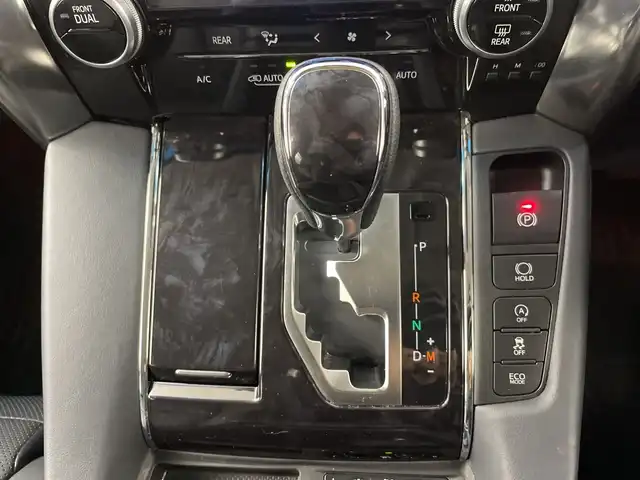 トヨタ アルファード S Cパッケージ 道央・札幌 2018(平30)年 2.3万km ホワイトパールクリスタルシャイン ・４WD/トヨタセーフティセンス/・レーダークルーズコントロール/・プリクラッシュセーフティ/・純正10インチディスプレイナビ/・DVD.CD.SD.Bluetooth/・フルセグ/バックカメラ /・純正フリップダウン モニター/・両側パワースライドドア /・パワーバックドア/・レザーシート/シートヒーター/・ベンチレーション/ステアリングヒーター/・LEDライト/オートハイビーム/・デジタルインナーミラー/・前後ドライブレコーダー/・スマートキ2