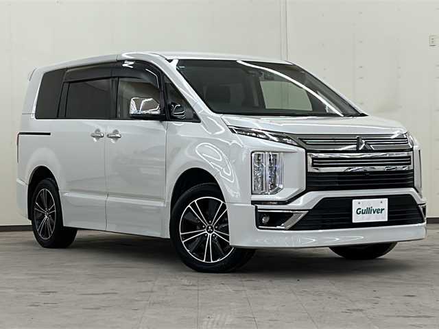 三菱 デリカＤ：５ アーバンギア G パワーパッケージ 道央・札幌 2020(令2)年 9.9万km ウォームホワイトパール 4WD//前後ドラレコ//助手席側電動ステップ//左右パワスラ//全方位カメラ//スマートキー//LEDライト//運転席パワーシート//ブラインドスポットアシスト//フロアマット