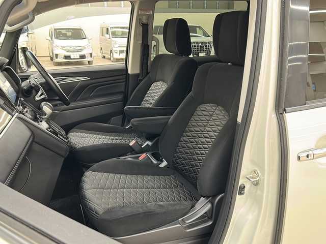 三菱 デリカＤ：５ アーバンギア G パワーパッケージ 道央・札幌 2020(令2)年 9.9万km ウォームホワイトパール 4WD//前後ドラレコ//助手席側電動ステップ//左右パワスラ//全方位カメラ//スマートキー//LEDライト//運転席パワーシート//ブラインドスポットアシスト//フロアマット