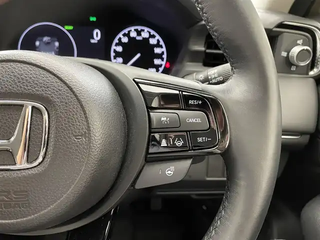 ホンダ ヴェゼル ハイブリッド e:HEV Z 滋賀県 2024(令6)年 1.5万km サンドカーキパール 純正9インチナビ/・Bluetooth/USB/フルセグ/バックカメラ/ハーフレザーシート/シートヒーター/追従クルーズコントロール/パドルシフト/パワーバックドア/ステアリングヒーター/LEDヘッドライト/レーンキープアシスト/クリアランスソナー/スマートキー