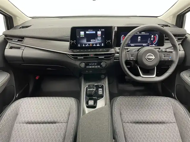 日産 オーラ G 愛知県 2024(令6)年 0.3万km グレー 純正９型ナビ　ＢＯＳＥ　プロパイロット　全方位カメラ　デジタルインナーミラー　ＨＤＭＩ　ワイヤレス充電　ＥＴＣ２．０　衝突軽減　追従クルコン　ＢＳＭ　黒ハーフレザー　フルセグ　パワーシート　純正ＡＷ