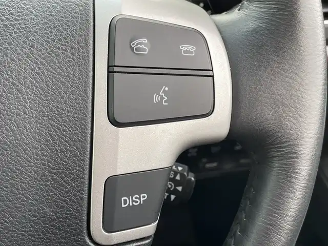 トヨタ ランドクルーザー ZX ブルーノクロス 千葉県 2014(平26)年 4.3万km ブラック フリップダウンモニター/サンルーフ/レザーシート/純正HDDナビ/(AM/FM/DVD/CD/BT)/全周囲カメラ/デジタルインナーミラー/パーキングアシスト/衝突被害軽減システム/バック・フロント・サイドカメラ/横滑り防止装置/ETC/LEDヘッドライト/フォグランプ/オートライト/ウィンカーミラー/電動格納ミラー/純正20インチAW/シートヒーター/エアシート/シートリフター/ステアリングヒーター/エアサス/ウッドステアリング/冷蔵庫/プッシュスタート/スマートキー/ドアバイザー/フロアマット/スペアキー/取扱説明書