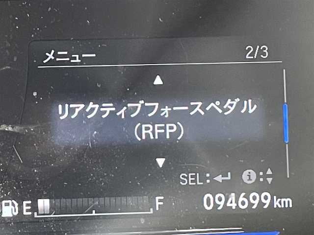 ホンダ ヴェゼル ハイブリッド Z 奈良県 2014(平26)年 9.5万km ホワイトオーキッドパール 【(株)IDOMが運営する　じしゃロン奈良店　の自社ローン対象車両になります。こちらは現金ご利用時の価格です。自社ローンご希望の方は別途その旨お申付け下さい。】