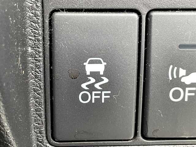 ホンダ ヴェゼル ハイブリッド Z 奈良県 2014(平26)年 9.5万km ホワイトオーキッドパール 【(株)IDOMが運営する　じしゃロン奈良店　の自社ローン対象車両になります。こちらは現金ご利用時の価格です。自社ローンご希望の方は別途その旨お申付け下さい。】