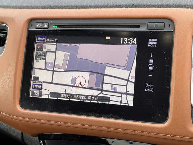 ホンダ ヴェゼル ハイブリッド Z 奈良県 2014(平26)年 9.5万km ホワイトオーキッドパール 【(株)IDOMが運営する　じしゃロン奈良店　の自社ローン対象車両になります。こちらは現金ご利用時の価格です。自社ローンご希望の方は別途その旨お申付け下さい。】