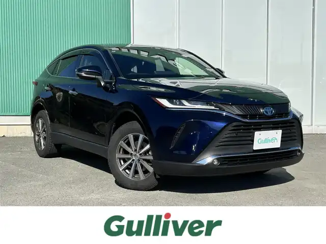 トヨタ ハリアー ハイブリッド G 福岡県 2021(令3)年 8.6万km ダークブルーマイカ 純正8型ディスプレイ/パワーバックドア/バックカメラ/ビルトインETC2.0/ドライブレコーダー/レーダークルーズコントロール/クリアランスソナー/セーフティセンス/・衝突被害軽減ブレーキ/・車線逸脱防止支援/・アダプティブハイビームシステム/・標識認識/LEDヘッドランプ/革巻きステアリング/ステアリングスイッチ/ハーフレザーシート/運転席パワーシート/社外17インチAWスタッドレスタイヤ/純正ホイール積込/スマートキー/プッシュエンジンスタート/禁煙車