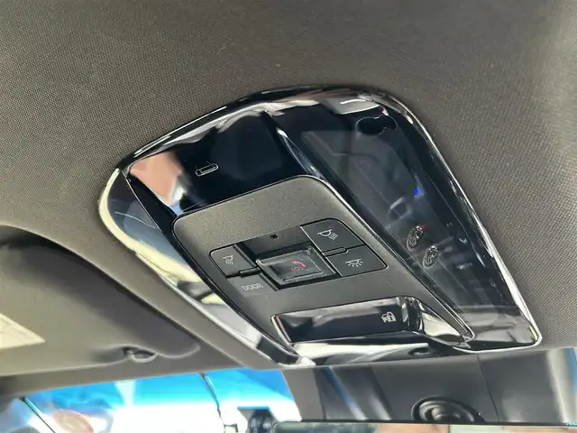 トヨタ ハリアー ハイブリッド G 福岡県 2021(令3)年 8.6万km ダークブルーマイカ 純正8型ディスプレイ/パワーバックドア/バックカメラ/ビルトインETC2.0/ドライブレコーダー/レーダークルーズコントロール/クリアランスソナー/セーフティセンス/・衝突被害軽減ブレーキ/・車線逸脱防止支援/・アダプティブハイビームシステム/・標識認識/LEDヘッドランプ/革巻きステアリング/ステアリングスイッチ/ハーフレザーシート/運転席パワーシート/社外17インチAWスタッドレスタイヤ/純正ホイール積込/スマートキー/プッシュエンジンスタート/禁煙車