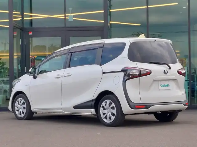 トヨタ シエンタ ハイブリッド G 東京都 2016(平28)年 7.7万km ホワイトパールクリスタルシャイン ワンオーナー/トヨタセーフティセンスC /・プリクラッシュセーフティ/・レーンディパーチャーアラート/・オートマチックハイビーム/プッシュスタート/社外ナビ/フルセグTV/ETC/ドライブレコーダー CS-11FH/両側パワースライドドア/シートヒーター/純正フロアマット/LEDヘッドライト/オートライト/フロントフォグランプ/ドアバイザー/スマートキー