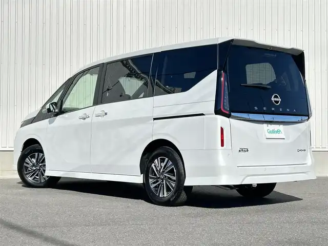 日産 セレナ e－パワー ハイウェイスター V 群馬県 2025(令7)年 0.1千km プリズムホワイト ワンオーナー/純正12.3型ディスプレイオーディオ/（Bluetooth/HDMI/USB/フルセグテレビ）/インテリジェントアラウンドビューモニター/純正デジタルインナーミラー/360度セーフティアシスト/・プロパイロット/・インテリジェントエマージェンシーブレーキ/・前方衝突予測警報/・衝突回避ステアリングアシスト/・車線逸脱防止支援システム/・車線逸脱警報/・後側方衝突防止支援システム/・後側方車両検知警報/・後退時車両検知警報/・ふらつき警報/・踏み間違い衝突防止アシスト/・標識検知機能/両側ハンズフリーパワースライドドア/電動パーキングブレーキ/置くだけ充電/LEDヘッドランプ/オートホールド/ステアリングリモコン/ETC/保証書・取説・スペアキー