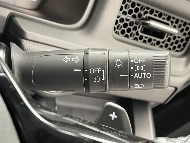 ホンダ ステップワゴン スパーダ eHEV 滋賀県 2023(令5)年 3万km クリスタルブラックパール 9インチ純正メモリナビ/【Bluetooth/CD/DVD/USB/HDMI/AppleCarPlay//Android Auto/フルセグ 】/全方位カメラ/両側パワースライドドア/シートヒーター/2列目オットマン/パワーリアゲート/前後ソナー/フリップダウンモニター/ホンダセンシング/ハーフレザー/オートホールド/オートハイビーム/純正16アルミ/純正LEDヘッドライト/ビルトインETC