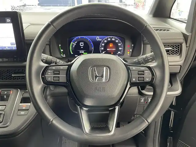 ホンダ ステップワゴン スパーダ eHEV 滋賀県 2023(令5)年 3万km クリスタルブラックパール 9インチ純正メモリナビ/【Bluetooth/CD/DVD/USB/HDMI/AppleCarPlay//Android Auto/フルセグ 】/全方位カメラ/両側パワースライドドア/シートヒーター/2列目オットマン/パワーリアゲート/前後ソナー/フリップダウンモニター/ホンダセンシング/ハーフレザー/オートホールド/オートハイビーム/純正16アルミ/純正LEDヘッドライト/ビルトインETC