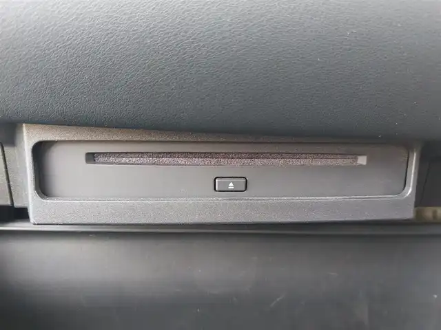 トヨタ ヴォクシー S－Z 東京都 2023(令5)年 0.7万km グリッターブラックガラスフレーク 快適利便パッケージHi/純正10.5型ディスプレイ/・CD/DVD/BT/AM/FM/TV/・HDMI/AppleCarplay/androidauto/バックカメラ/両側パワースライドドア/ユニバーサルステップ/三眼LEDヘッドライト/ビルトインETC2.0/モデリスタスポイラー/セーフティセンス/・プリクラッシュセーフティ/・レーントレーシングアシスト/・オートハイビーム/・レーダークルーズコントロール/アイドリングストップ/プッシュスタート