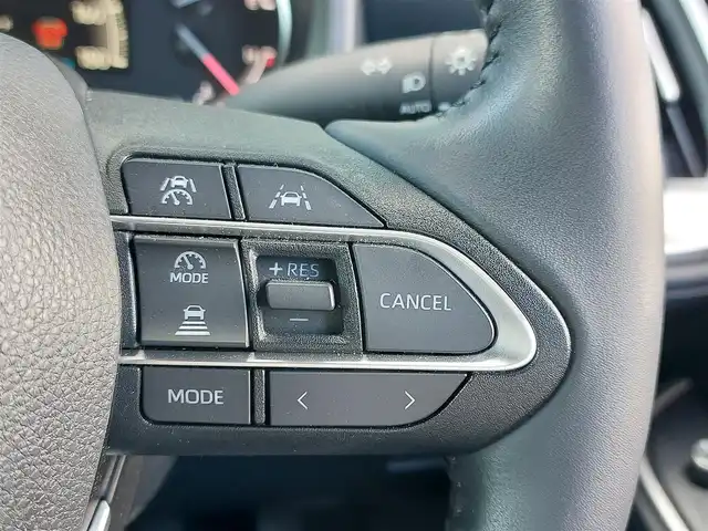 トヨタ ヴォクシー S－Z 東京都 2023(令5)年 0.7万km グリッターブラックガラスフレーク 快適利便パッケージHi/純正10.5型ディスプレイ/・CD/DVD/BT/AM/FM/TV/・HDMI/AppleCarplay/androidauto/バックカメラ/両側パワースライドドア/ユニバーサルステップ/三眼LEDヘッドライト/ビルトインETC2.0/モデリスタスポイラー/セーフティセンス/・プリクラッシュセーフティ/・レーントレーシングアシスト/・オートハイビーム/・レーダークルーズコントロール/アイドリングストップ/プッシュスタート