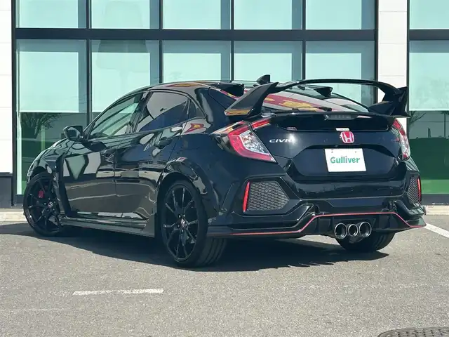 ホンダ シビック タイプR 和歌山県 2017(平29)年 4.4万km クリスタルブラックパール 純正ナビ/バックカメラ/クルーズコントロール/横滑り抑制機能/アイドリングストップ/純正フロアマット/純正アルミホイール/ビルトインETC/アイドリングストップ/LEDヘッドライト/フォグランプ/オートライト