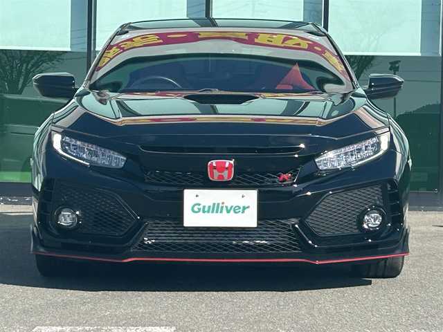 ホンダ シビック タイプR 和歌山県 2017(平29)年 4.4万km クリスタルブラックパール 純正ナビ/バックカメラ/クルーズコントロール/横滑り抑制機能/アイドリングストップ/純正フロアマット/純正アルミホイール/ビルトインETC/アイドリングストップ/LEDヘッドライト/フォグランプ/オートライト