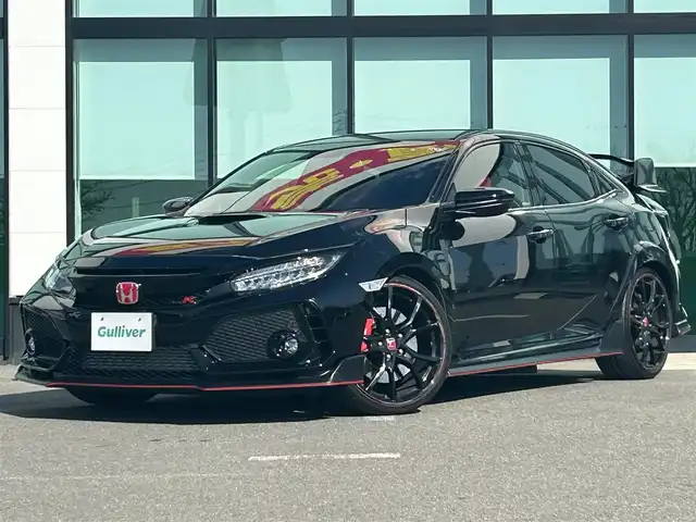 ホンダ シビック タイプR 和歌山県 2017(平29)年 4.4万km クリスタルブラックパール 純正ナビ/バックカメラ/クルーズコントロール/横滑り抑制機能/アイドリングストップ/純正フロアマット/純正アルミホイール/ビルトインETC/アイドリングストップ/LEDヘッドライト/フォグランプ/オートライト
