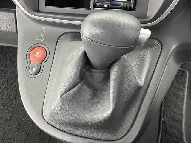 ルノー カングー ゼン 滋賀県 2018(平30)年 4万km 茶 社外7インチナビ/【Bluetooth/CD/DVD/フルセグTV】/両側スライドドア/バックカメラ/クルーズコントロール/オートライト/ビルトインETC/純正フロアマット/リモコンキー/ステアリングリモコン