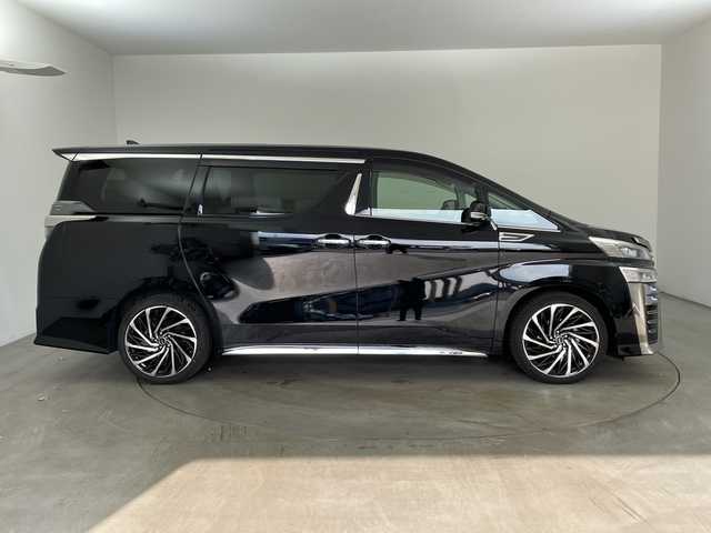 トヨタ ヴェルファイア Z 兵庫県 2018(平30)年 5.6万km ブラック ・社外10インチナビ/SD/BT/USB/HDMI/・バックカメラ/・ETC/・純正前方ドライブレコーダー/・トヨタセーフティセンス/・プリクラッシュセーフティ/・ロードサインアシスト/・レーダークルーズコントロール/・レーントレーシングアラート/・オートマチックハイビーム/・先行車発進告知/・クリアランスソナー/・オートライト/・モデリスタシグネチャーイルミブレード/・LEDライト/・LEDフォグランプ/・社外20インチアルミホイール/・スペアタイヤ/・nanoe/・スマートキー/・AC100V電源/・プッシュスタート