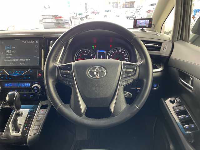 トヨタ ヴェルファイア Z 兵庫県 2018(平30)年 5.6万km ブラック ・社外10インチナビ/SD/BT/USB/HDMI/・バックカメラ/・ETC/・純正前方ドライブレコーダー/・トヨタセーフティセンス/・プリクラッシュセーフティ/・ロードサインアシスト/・レーダークルーズコントロール/・レーントレーシングアラート/・オートマチックハイビーム/・先行車発進告知/・クリアランスソナー/・オートライト/・モデリスタシグネチャーイルミブレード/・LEDライト/・LEDフォグランプ/・社外20インチアルミホイール/・スペアタイヤ/・nanoe/・スマートキー/・AC100V電源/・プッシュスタート