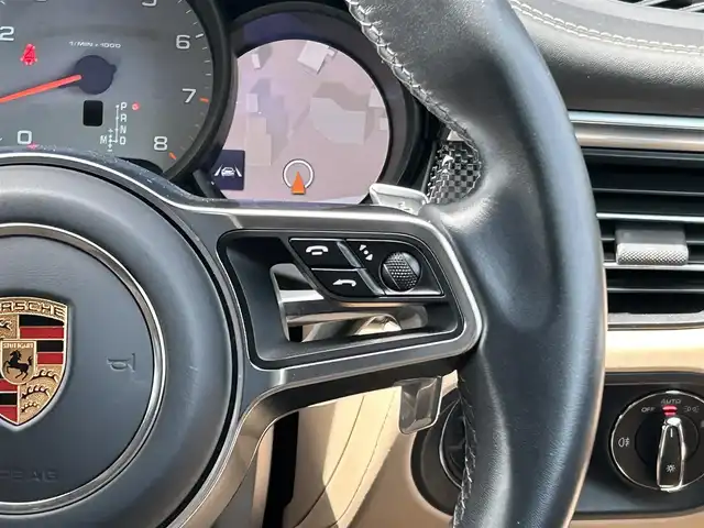ポルシェ マカン S 福岡県 2019(令1)年 6.7万km ピュアホワイト 純正ナビ/BT/SD/USB/Applecarplay/ETC2.0/360°カメラ/ドラレコ前後/ACC/パークアシスト/レーンキープアシスト/衝突警告/ヒルクライムアシスト/革巻きステアリング/パドルシフト/ステアリングスイッチ/ブラインドスポットモニター/ベージュ革シート/パワーシートD-N/シートメモリD-N/電動リヤゲート/サンルーフ/純正フロアマット/純正21AW/LEDヘッドライト/オートライト