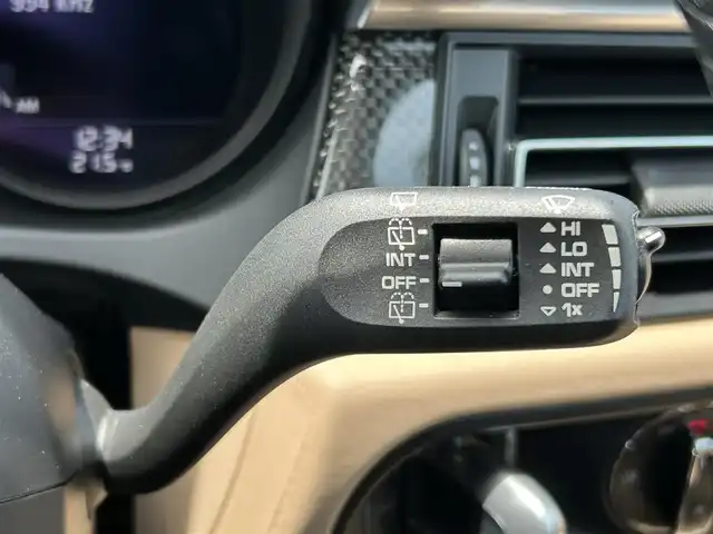 ポルシェ マカン S 福岡県 2019(令1)年 6.7万km ピュアホワイト 純正ナビ/BT/SD/USB/Applecarplay/ETC2.0/360°カメラ/ドラレコ前後/ACC/パークアシスト/レーンキープアシスト/衝突警告/ヒルクライムアシスト/革巻きステアリング/パドルシフト/ステアリングスイッチ/ブラインドスポットモニター/ベージュ革シート/パワーシートD-N/シートメモリD-N/電動リヤゲート/サンルーフ/純正フロアマット/純正21AW/LEDヘッドライト/オートライト