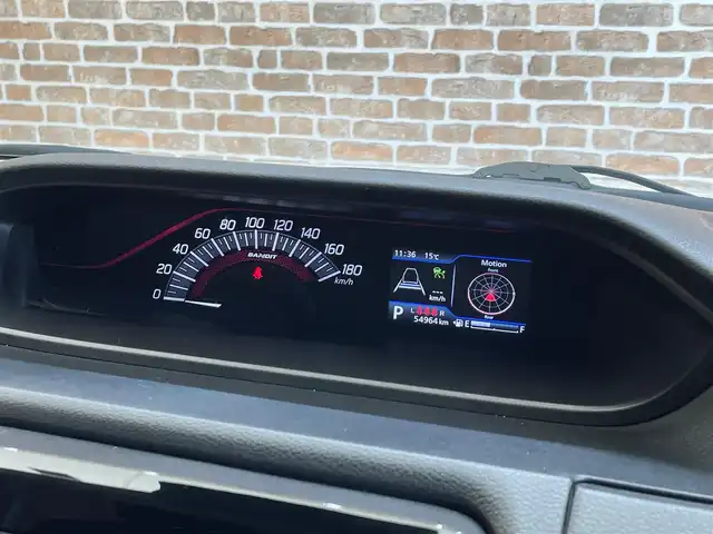 スズキ ソリオ バンディット HV MV 岩手県 2023(令5)年 0.1万km未満 ピュアホワイトP ４WD/ワンオーナー/ヘッドアップディスプレイ/両側パワースライドドア/全方位カメラ/シートヒーター/クルーズコントロール/レーンアシスト/コーナーセンサー/スズキセーフティサポート/衝突被害軽減ブレーキ/純正ナビ（Bluetooth CD DVD USB フルセグ）/横滑り防止装置/アイドリングストップ/オートハイビーム/LEDヘッドライト/フォグランプ/ETC/ロールサンシェード/シートバックテーブル