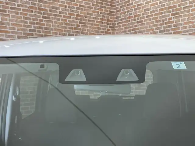 スズキ ソリオ バンディット HV MV 岩手県 2023(令5)年 0.1万km未満 ピュアホワイトP ４WD/ワンオーナー/ヘッドアップディスプレイ/両側パワースライドドア/全方位カメラ/シートヒーター/クルーズコントロール/レーンアシスト/コーナーセンサー/スズキセーフティサポート/衝突被害軽減ブレーキ/純正ナビ（Bluetooth CD DVD USB フルセグ）/横滑り防止装置/アイドリングストップ/オートハイビーム/LEDヘッドライト/フォグランプ/ETC/ロールサンシェード/シートバックテーブル
