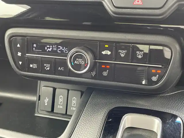 ホンダ Ｎ ＢＯＸ カスタム L 埼玉県 2022(令4)年 3.9万km クリスタルブラックパール /ワンオーナー//純正メモリナビ//フルセグTV//バックカメラ//CD/DVD/Bluetooth//両側パワースライドドア//アダプティブクルーズコントロール//ビルトインETC//スマートキー×2//LEDヘッドライト//LEDフォグ//前2席シートヒーター//ドライブレコーダー//CMBS 衝突軽減ブレーキ//LKAS 車線維持支援システム//W.サイド.カーテンエアバッグ//ABS//横滑り防止装置//バックソナー//オートライト//プライバシーガラス//ドアバイザー//純正14インチAW//新車時保証書//取扱説明書//ナビ取説