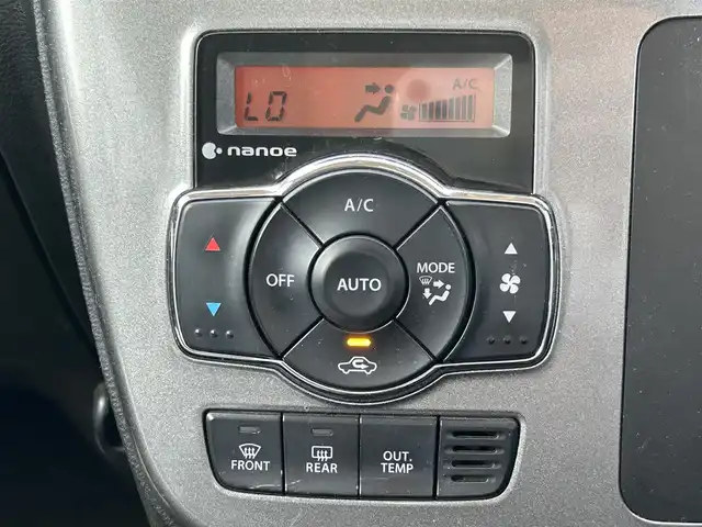 スズキ ソリオ HV MZ 愛媛県 2016(平28)年 6.9万km ピュアホワイトP 社外ナビ/DVD/フルセグTV/Bluetooth/iPod/AUX/後席モニター/バックカメラ/ドライブレコーダー前後/両側パワースライドドア/ETC/エアバッグ/サイドエアバッグ/オートライト/純正15インチAW/ABS/横滑り防止機能/アイドリングストップ/シートヒーター/社外フロアマット/スマートキー/スペアキー有/パワーステアリング/パワーステアリング/プッシュスタート