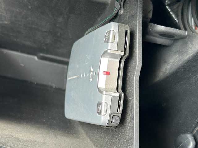 スズキ ソリオ HV MZ 茨城県 2016(平28)年 6.9万km ピュアホワイトP (株)IDOMが運営する【じしゃロン水戸店】の自社ローン専用車両になりますこちらは現金またはオートローンご利用時の価格です。自社ローンご希望の方は別途その旨お申付け下さい/社外ナビ/DVD/フルセグTV/Bluetooth/iPod/AUX/後席モニター/バックカメラ/ドライブレコーダー前後/両側パワースライドドア/ETC/エアバッグ/サイドエアバッグ/オートライト/純正15インチAW/ABS/横滑り防止機能/アイドリングストップ/シートヒーター/社外フロアマット/スマートキー/スペアキー有/パワーステアリング/パワーステアリング/プッシュスタート