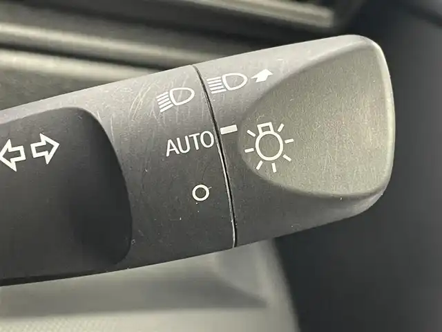 トヨタ ライズ X 大分県 2022(令4)年 5.8万km ターコイズブルーマイカメタリック スマートアシスト搭載/・衝突回避支援ブレーキ機能/・車線逸脱警報機能/・車線逸脱抑制制御機能/・ふらつき機能/・路側逸脱警報/・ブレーキ制御付誤発進抑制機能（前後）/・先行車発進お知らせ機能/・オートハイビーム/・コーナーセンサー/社外ナビ　型式：AVIC-RZ503/【BT対応、CD、DVD、AM/FM】/ステアリングスイッチ/バックカメラ/プッシュスタート/ETC/ドライブレコーダー/アイドリングストップ/横滑り防止装置/電動格納ミラー/純正フロアマット/オートライト/LEDヘッドライト/保証書、取説