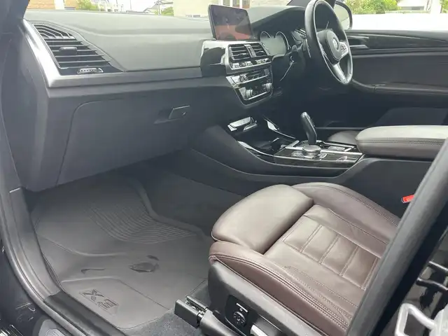ＢＭＷ Ｘ３ xDrive20d Mスポーツ 静岡県 2018(平30)年 4.4万km サファイアブラックP インテリジェントセーフティ /衝突軽減ブレーキACC/レーンアシスト 車線逸脱警告ステアリングサポート/ブラインドスポットモニター/OP20インチアルミホイール/IDriveHDDナビフルセグTV Bluetooth/全方位カメラ/ヘッドアップディスプレイ/モカレザーシート シートヒーター /前席パワーシート運転席メモリー機能/アンビエントライト /ワイヤレス充電/レインセンサー /コンフォートアクセス/パワーバックドア /GPSモニター　ドライブレコーダー/ミラー一体型DSRCETC