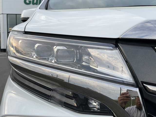 トヨタ アルファード S タイプゴールドⅡ 青森県 2022(令4)年 2.1万km ホワイトパールクリスタルシャイン ・４ＷＤ/・純正ディスプレイオーディオ/　AM/FM/CD/DVD/BT/Miracast/・フルセグＴＶ/・社外ＴＶキット/・純正フリップダウンモニター/・社外ドライブレコーダー前後タイプ/・純正ビルトインＥＴＣ/・純正デジタルルームミラー/・純正バックカメラ/・純正エンジンスターター/・両側パワースライドドア/・電動リアゲート/・レーダークルーズコントロール/・アイドリングストップ/・ＥＣＯモード/・横滑り防止機能/・オットマン/・社外フロアマット/・ドアバイザー/・スペアキー/・取扱説明書/・両側パワースライドドア/・電動リアゲート/・レーダークルーズコントロール/・アイドリングストップ/・ＥＣＯモード/・横滑り防止機能/・オットマン/・社外フロアマット/・ドアバイザー/・スペアキー/・取扱説明書/・スタッドレス２２５/６５Ｒ１７社外ＡＷ別積み
