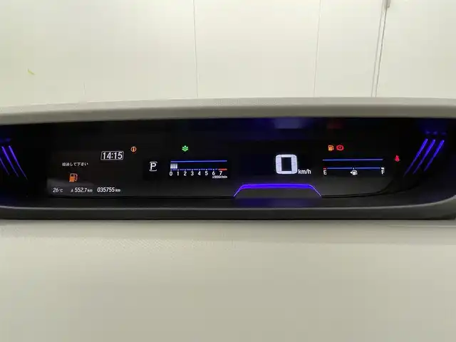 ホンダ フリード G ホンダセンシング 茨城県 2022(令4)年 3.6万km プラチナホワイトパール 純正9型ナビ［VXM-227VFNi］/フルセグ再生可/バックカメラ/Sパッケージ/Cパッケージ/寒冷地仕様/Honda SENSING/・衝突軽減ブレーキ/・誤発進抑制機能/・車線維持支援システム/・アダプティブクルーズコントロール/・路外逸脱抑制機能/・標識認識機能/・先行車発進お知らせ機能/コーナーセンサー（後のみ）/純正アルミホイール/純正フロアマット/ハーフレザーシート/シートヒーター/ビルトインETC