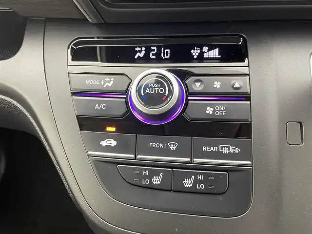 ホンダ フリード G ホンダセンシング 茨城県 2022(令4)年 3.6万km プラチナホワイトパール 純正9型ナビ［VXM-227VFNi］/フルセグ再生可/バックカメラ/Sパッケージ/Cパッケージ/寒冷地仕様/Honda SENSING/・衝突軽減ブレーキ/・誤発進抑制機能/・車線維持支援システム/・アダプティブクルーズコントロール/・路外逸脱抑制機能/・標識認識機能/・先行車発進お知らせ機能/コーナーセンサー（後のみ）/純正アルミホイール/純正フロアマット/ハーフレザーシート/シートヒーター/ビルトインETC