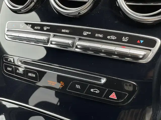 メルセデス・ベンツ ＧＬＣ２００ クーペスポーツ 東京都 2019(平31)年 5.6万km オブシディアンブラック ダイヤモンドグリル　ハーフレザーシート　ＲＳＰ　シートヒーター　　パワーシート　純正ＨＤＤナビ　３６０°カメラ　フルセグ　パワーリアゲート　ＬＥＤヘッドライト　オートライト　ＥＴＣ　純正１９インチＡＷ