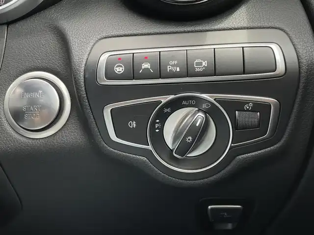 メルセデス・ベンツ ＧＬＣ２００ クーペスポーツ 東京都 2019(平31)年 5.6万km オブシディアンブラック ダイヤモンドグリル　ハーフレザーシート　ＲＳＰ　シートヒーター　　パワーシート　純正ＨＤＤナビ　３６０°カメラ　フルセグ　パワーリアゲート　ＬＥＤヘッドライト　オートライト　ＥＴＣ　純正１９インチＡＷ