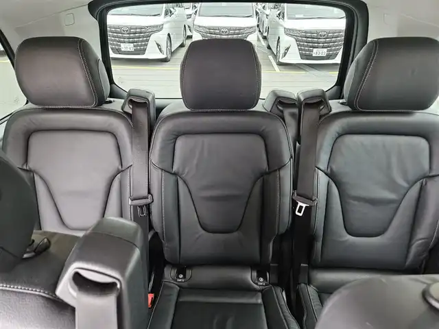 メルセデス・ベンツ Ｖ２２０ d アバンギャルド ロング 群馬県 2016(平28)年 6.3万km パール 〇レーダーセーフティパッケージ/〇COMANDシステム/・HDDナビ/・8.4インチディスプレイ/・フルセグTV/CD/DVD/〇Burmesterサラウンドサウンドシステム/〇フリップダウンモニター/〇両側パワースライドドア/〇パワーバックドア/〇ＬＥＤヘッドランプ/〇純正18インチAW/〇左右独立温度調整オートエアコン/〇レザーシート/〇シートヒーター（前席）/〇メモリー機能付パワーシート（前席）/〇禁煙車