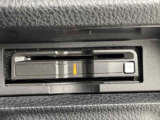 トヨタ エスクァイア Gi プレミアムパッケージ ブラックテーラード 群馬県 2019(令1)年 6.8万km ホワイトパールクリスタルシャイン １０インチナビ　１１．６インチフリップダウンモニター　クルーズコントロール　両側パワースライドドア　バックカメラ　シートヒーター　衝突軽減　ドラレコ　スマートキー　プッシュスタート　禁煙車