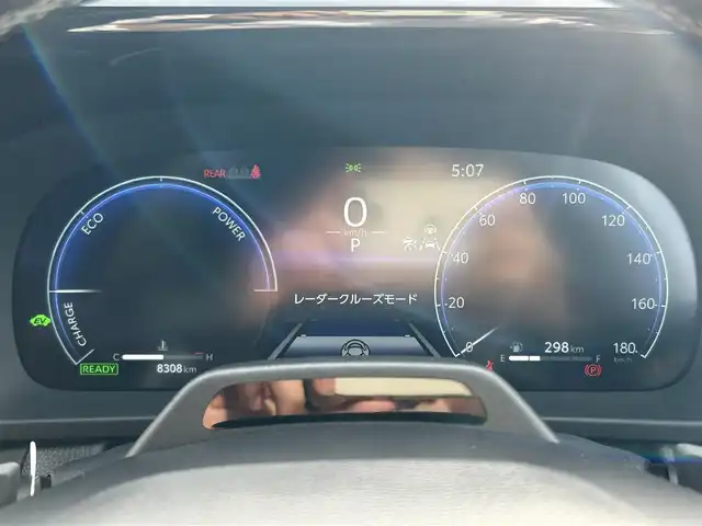 トヨタ クラウン Z 愛媛県 2024(令6)年 0.9万km プレシャスホワイトパール ワンオーナー/プッシュスタート/純正メーカーナビ（AM/FM/CD/フルセグTV/Bluetooth）/バックカメラ/ETC2.0/クルーズコントロール/AAC/パワーバックドア/パワーシート/レザーシート/シートヒーター/純正アルミホイール/横滑り防止装置/レーンキープアシスト/オートライト/オートマチックハイビーム
