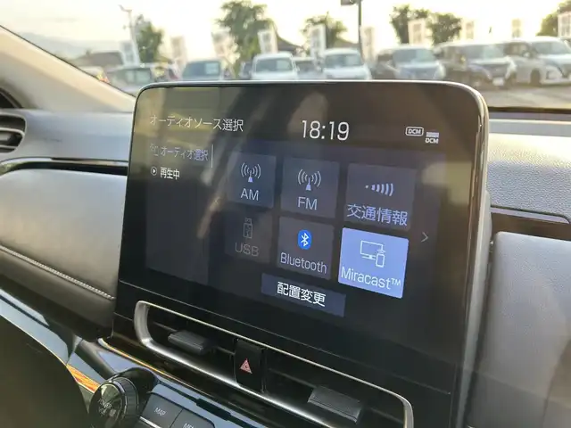 トヨタ アクア G 愛媛県 2022(令4)年 2.9万km プラチナホワイトパールマイカ 純正10.5インチメモリナビ/Bluetooth接続/ETC/アラウンドビューモニター/自動駐車システム/レーダークルーズコントロール/前後コーナーセンサー/LEDヘッドライト/USB入力端子/100V充電可能/ABS/横滑り防止装置/レーンキープアシスト/盗難防止装置/オートマチックハイビーム/Wサイドエアバッグ/衝突被害軽減システム/カーテンエアバッグ