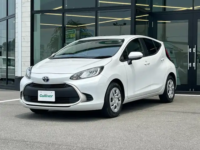 トヨタ アクア G 愛媛県 2022(令4)年 2.9万km プラチナホワイトパールマイカ 純正10.5インチメモリナビ/Bluetooth接続/ETC/アラウンドビューモニター/自動駐車システム/レーダークルーズコントロール/前後コーナーセンサー/LEDヘッドライト/USB入力端子/100V充電可能/ABS/横滑り防止装置/レーンキープアシスト/盗難防止装置/オートマチックハイビーム/Wサイドエアバッグ/衝突被害軽減システム/カーテンエアバッグ